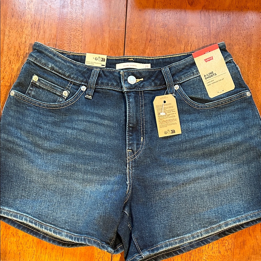Levi's Dark Blue Denim A-Line Women's Shorts with Tags